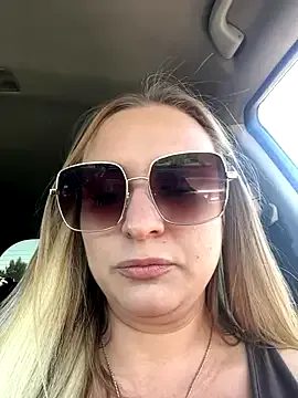 British_EmJess – webcam model profile photo Image 8