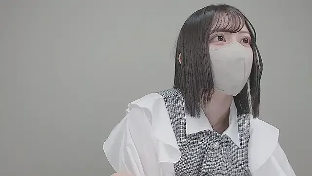 Vik1One1 – webcam model profile photo Image 5