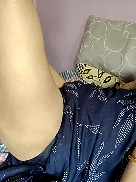 LizzieGreyX – webcam model profile photo Image 11