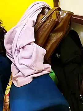 blondeambitionnn – webcam model profile photo Image 10