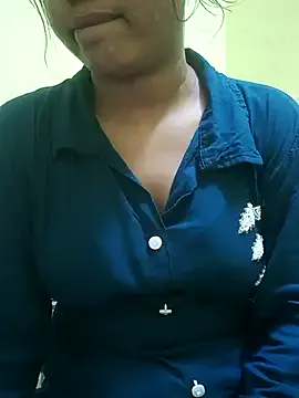 blondeambitionnn – webcam model profile photo Image 4