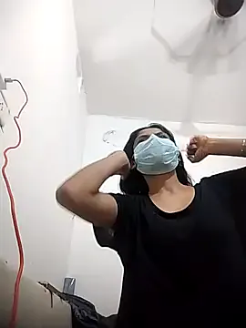 BlondeScarlettx – webcam model profile photo Image 3