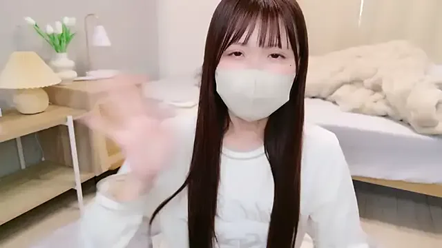 Chiaralovee – webcam model profile photo Image 4