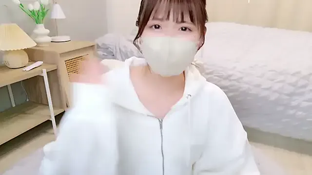 Chiaralovee – webcam model profile photo Image 5