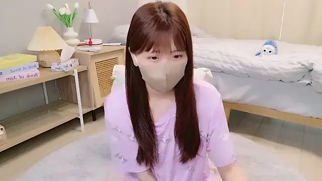 Chiaralovee – webcam model profile photo Image 7