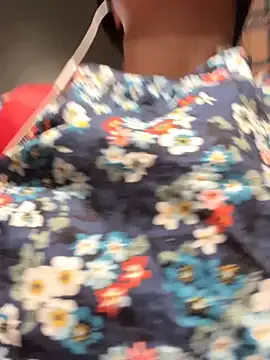 Olvia7985 – webcam model profile photo Image 4