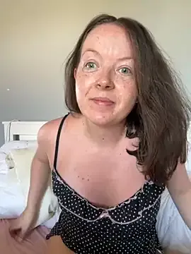 SelennaMoon – webcam model profile photo Image 3