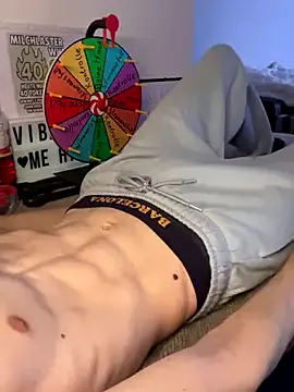 BlondeHott – webcam model profile photo Image 4