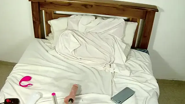 Hotforunow – webcam model profile photo Image 7