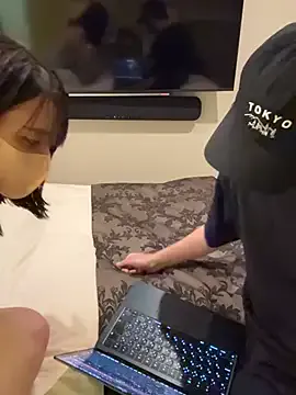 bunny_blonde – webcam model profile photo Image 3