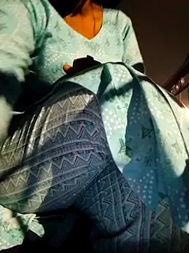 00hottits1991 – webcam model profile photo Image 7