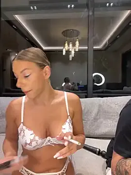 Hanna_Blondee – webcam model profile photo Image 10