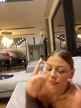 Hanna_Blondee – webcam model profile photo Image 9