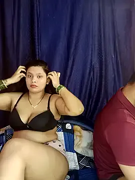 TenderLora – webcam model profile photo Image 13