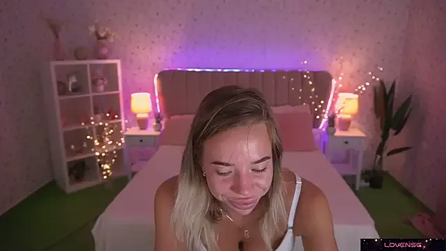 anyuta1212 – webcam model profile photo Image 5