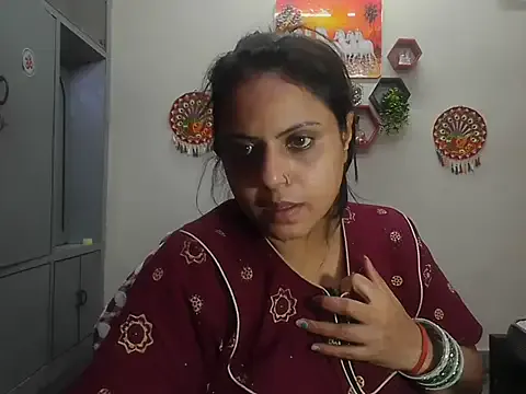 Scarlettsteelexo – webcam model profile photo Image 2