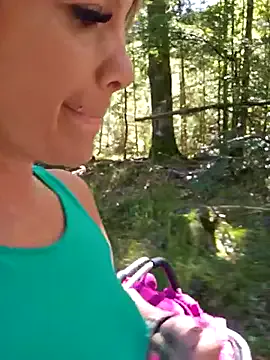 Ellalouisee89 – webcam model profile photo Image 15