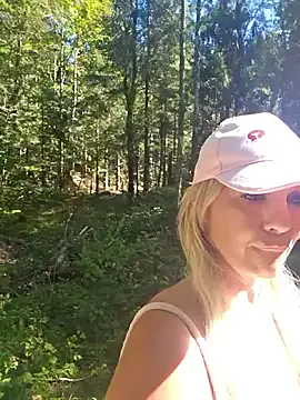 Ellalouisee89 – webcam model profile photo Image 16