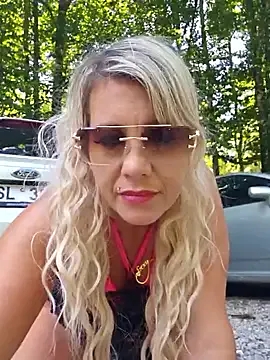 Ellalouisee89 – webcam model profile photo Image 6