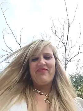 TyleneBuck – webcam model profile photo Image 12