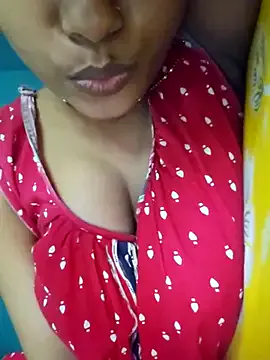 TyleneBuck – webcam model profile photo Image 4