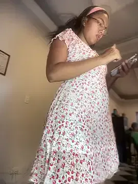 bunny_blonde – webcam model profile photo Image 8