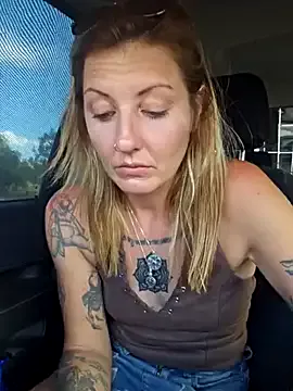 blondeambitionnn – webcam model profile photo Image 10