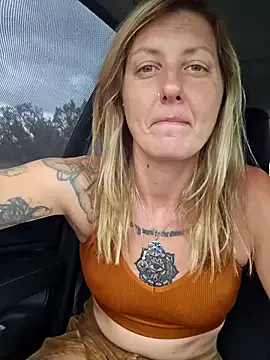 blondeambitionnn – webcam model profile photo Image 12