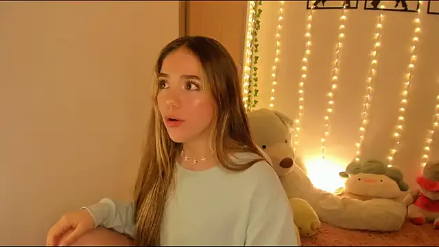 KateDivineUK – webcam model profile photo Image 9