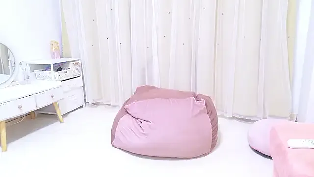 Jasmine_Whitee – webcam model profile photo Image 13