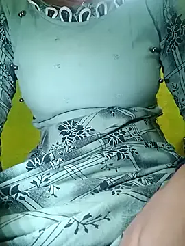 GlamGran – webcam model profile photo Image 9