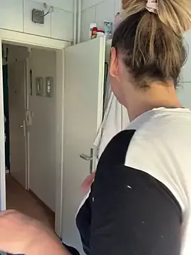 MarilynRainbow – webcam model profile photo Image 4