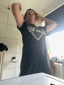 MarilynRainbow – webcam model profile photo Image 5