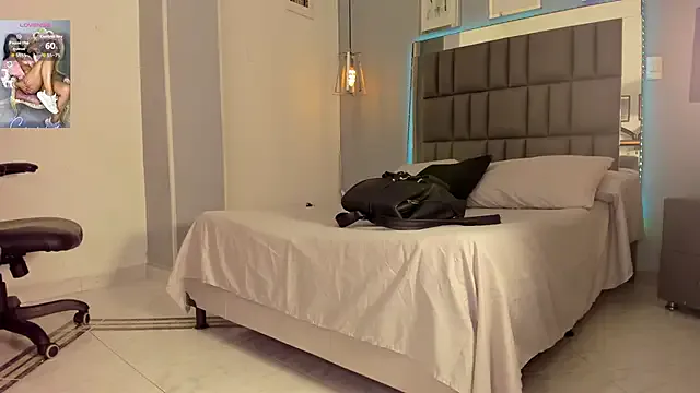 KarinaKokhana – webcam model profile photo Image 10