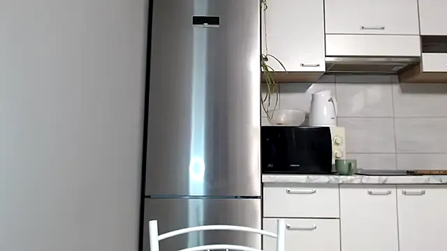 Hotforunow – webcam model profile photo Image 6