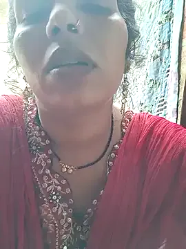 DaryaStars – webcam model profile photo Image 9