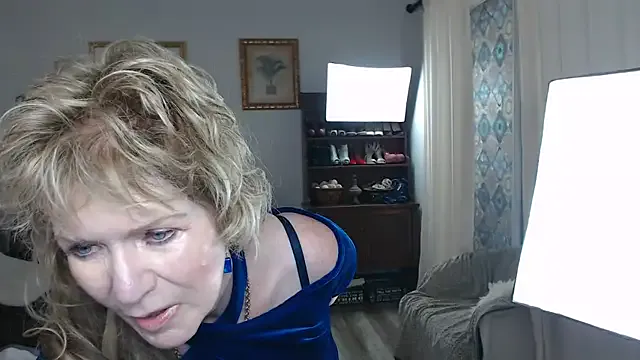 BabeBeth40 – webcam model profile photo Image 16