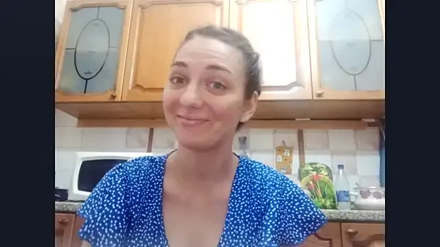 SelennaMoon – webcam model profile photo Image 6