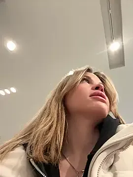 SusyBlair – webcam model profile photo Image 16