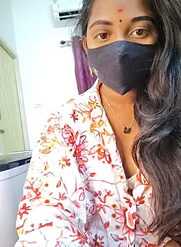 SilviaPastori – webcam model profile photo Image 8