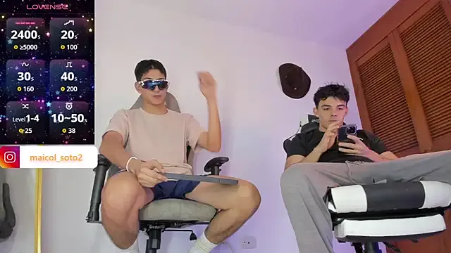 BlondeHott – webcam model profile photo Image 6