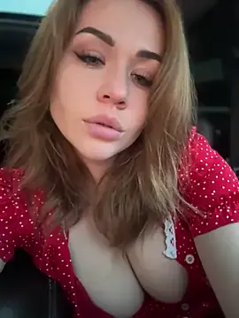 blondeangel_4u2 – webcam model profile photo Image 2