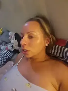 Princess-Dia – webcam model profile photo Image 4