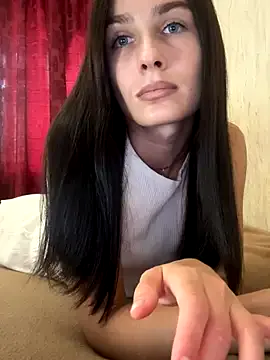 Libely – webcam model profile photo Image 10