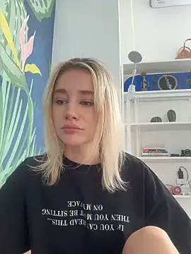 TyleneBuck – webcam model profile photo Image 4