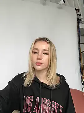 TyleneBuck – webcam model profile photo Image 8