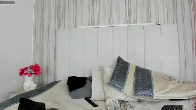 KaylinJan – webcam model profile photo Image 6