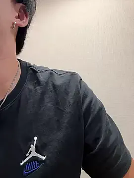 British_EmJess – webcam model profile photo Image 19