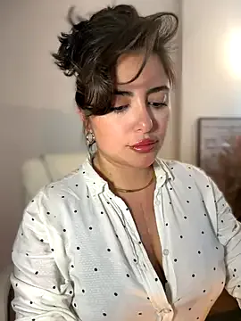 farianaall – webcam model profile photo Image 2