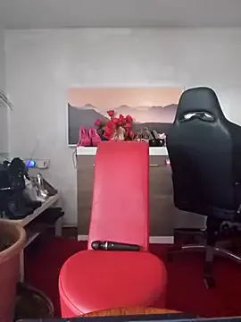 SofiaSins – webcam model profile photo Image 8